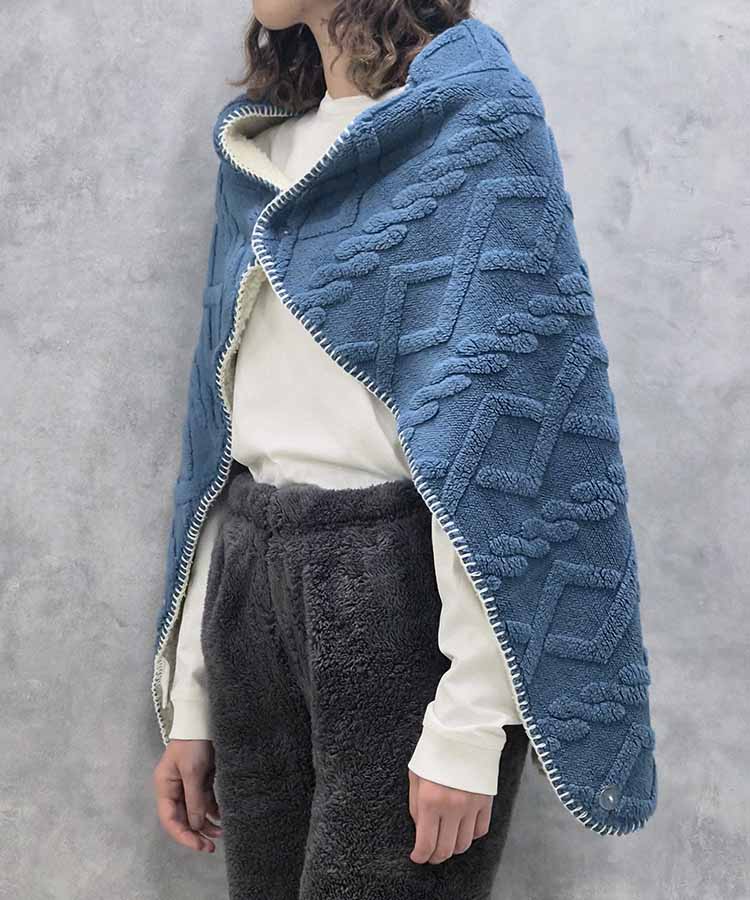 アラン編み風ボア3wayひざ掛け