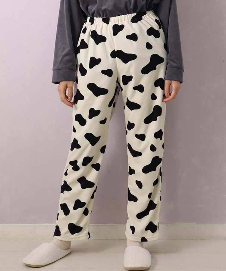 ウシ柄ワンポイントルームウェア上下セット