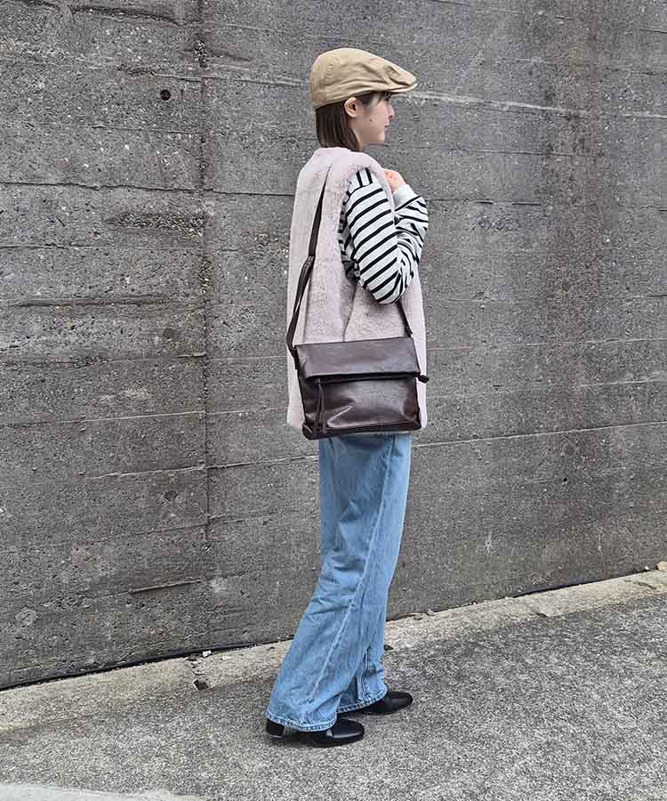 ユニプレーン口折れショルダーバッグ