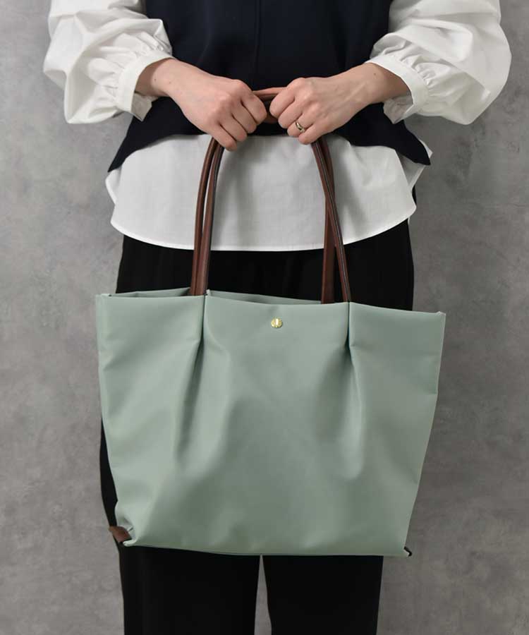 肩楽撥水ナイロンPC収納トート