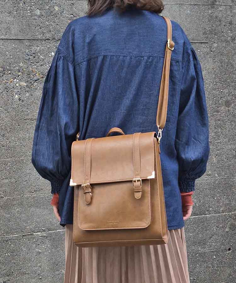 ベルト縦型サッチェルバッグ