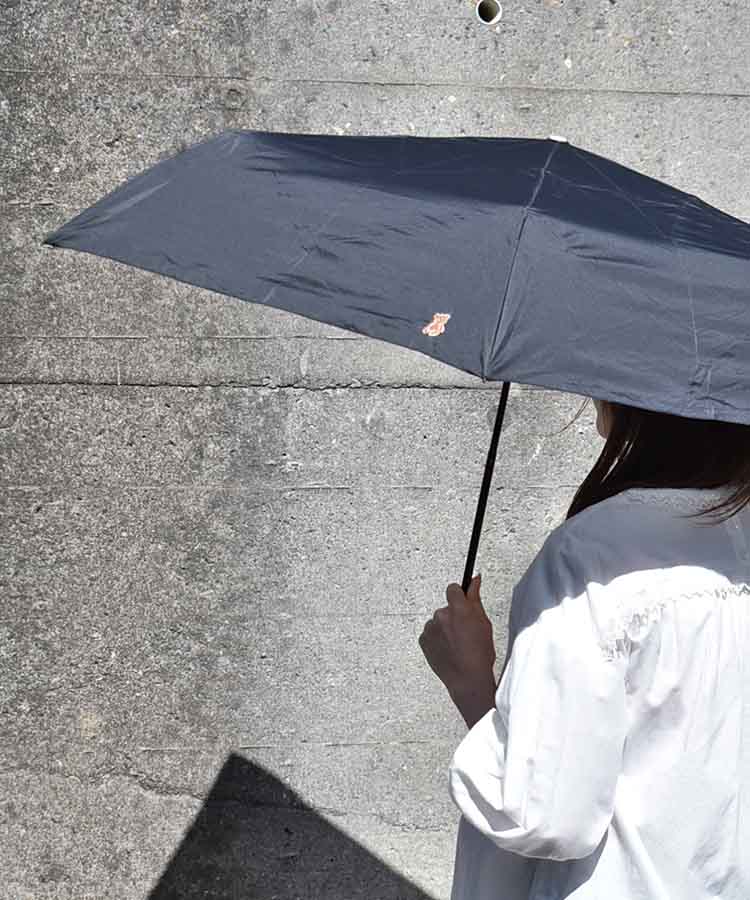 ワンポイント刺繍軽量折りたたみ傘