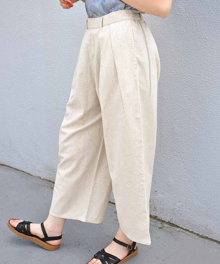 シンプルタックパンツ