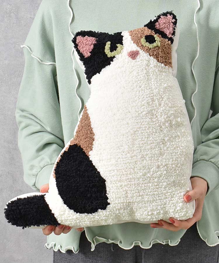 ねこもふもふダイカットクッション