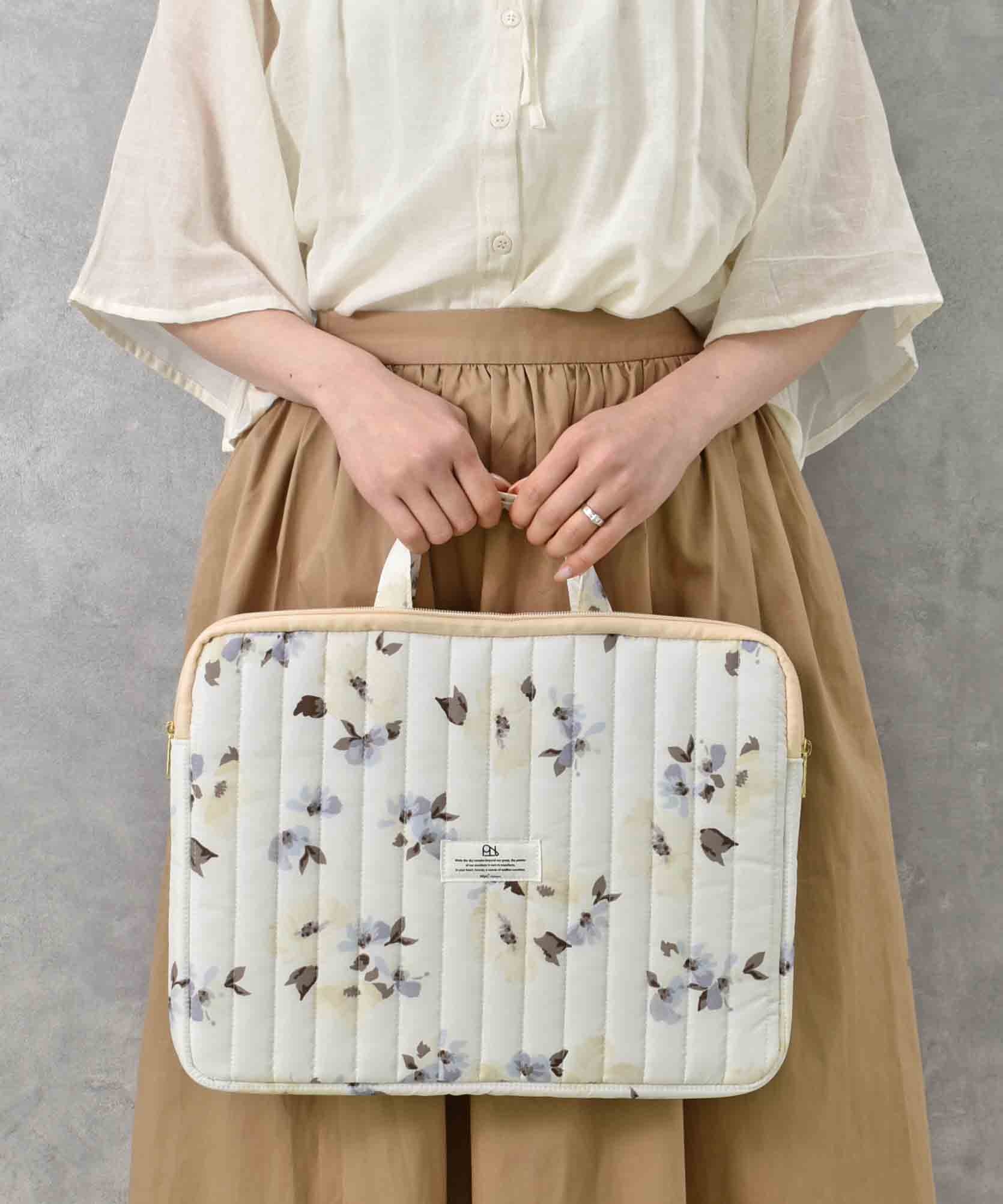 【WEB限定】フラワーはっ水キルティングPCケースL