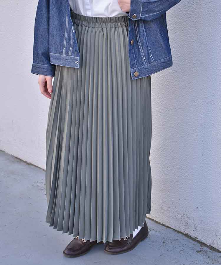 プリーツスカート
