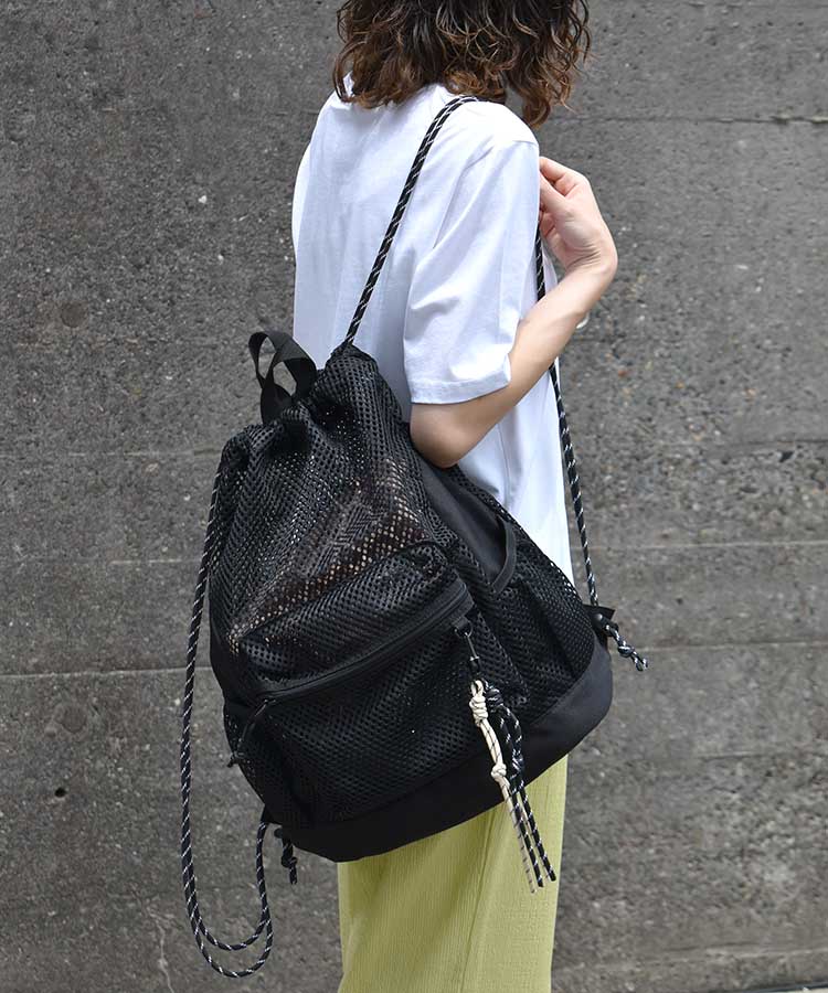 メッシュリュック