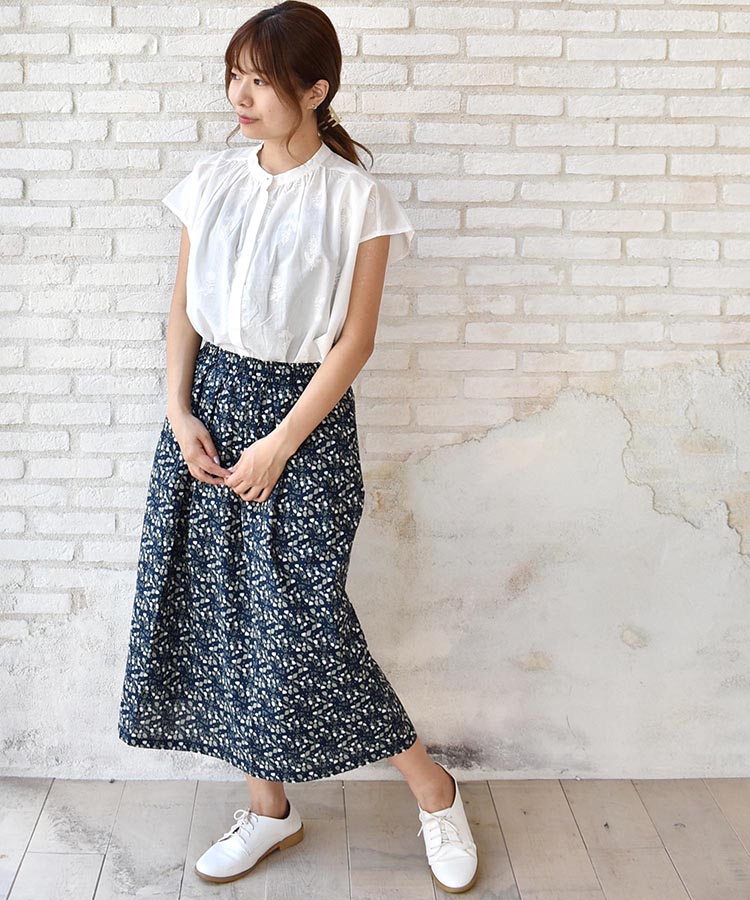 ≪SALE≫豆の花柄タックスカート