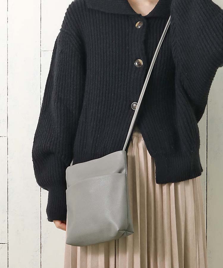 ≪SALE≫合皮シンプルポケットショルダー