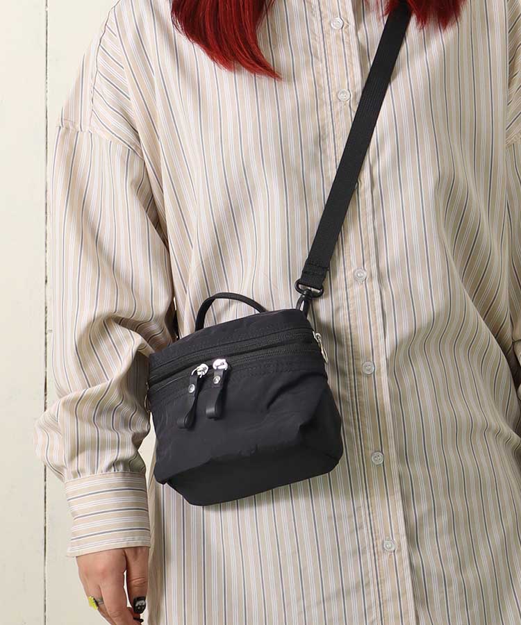 ≪OUTLET≫サイドバイサイドジッパーミニショルダー
