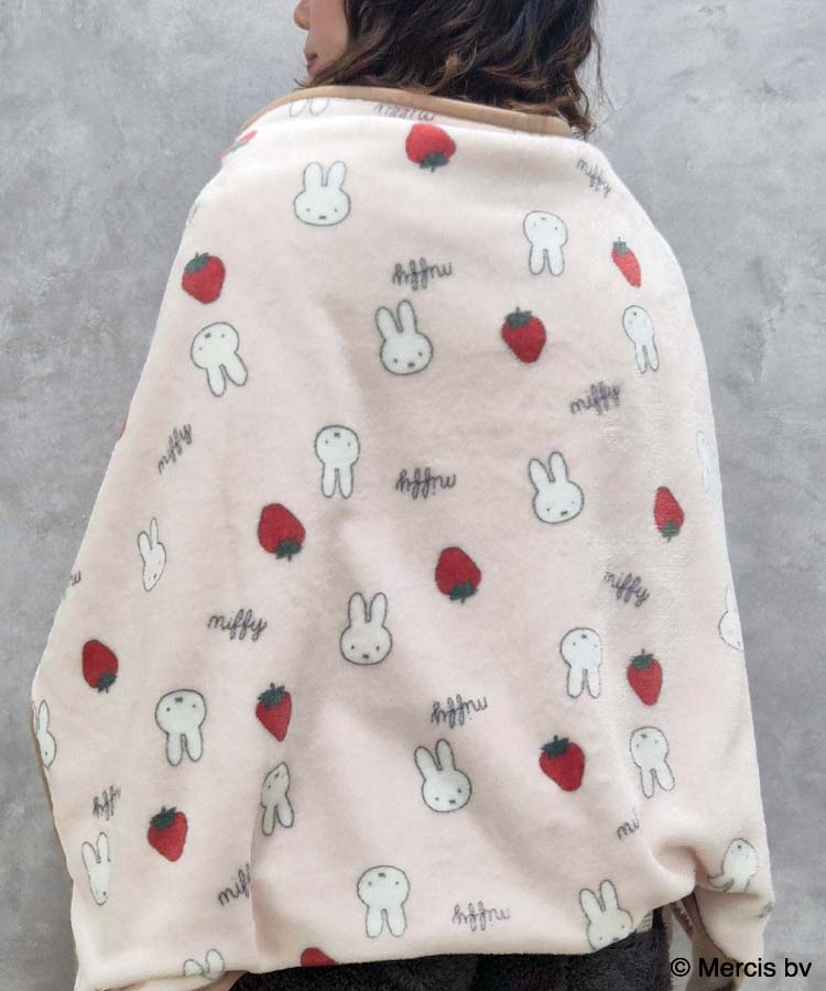 ミッフィーいちご柄ブランケット