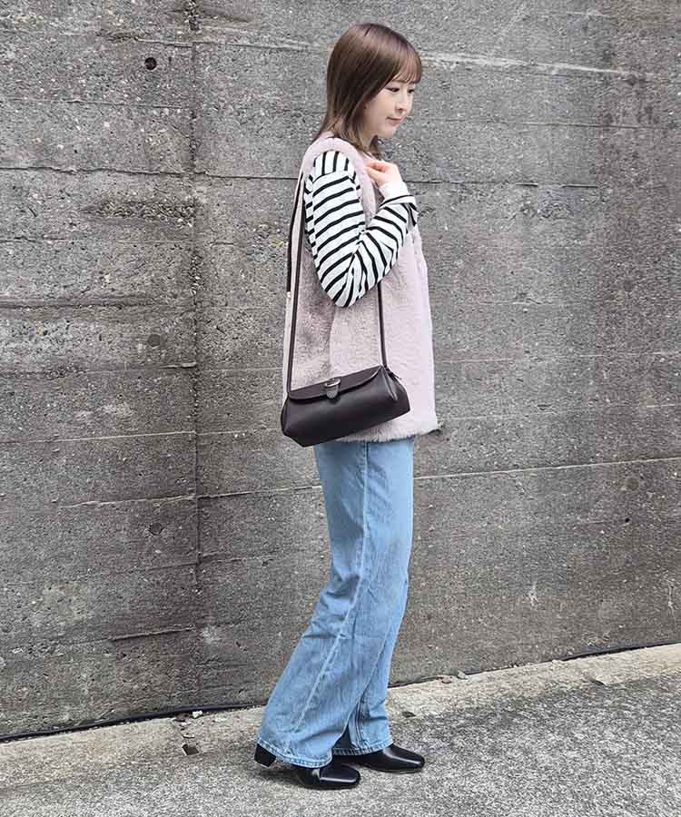 バックルショルダーバッグ