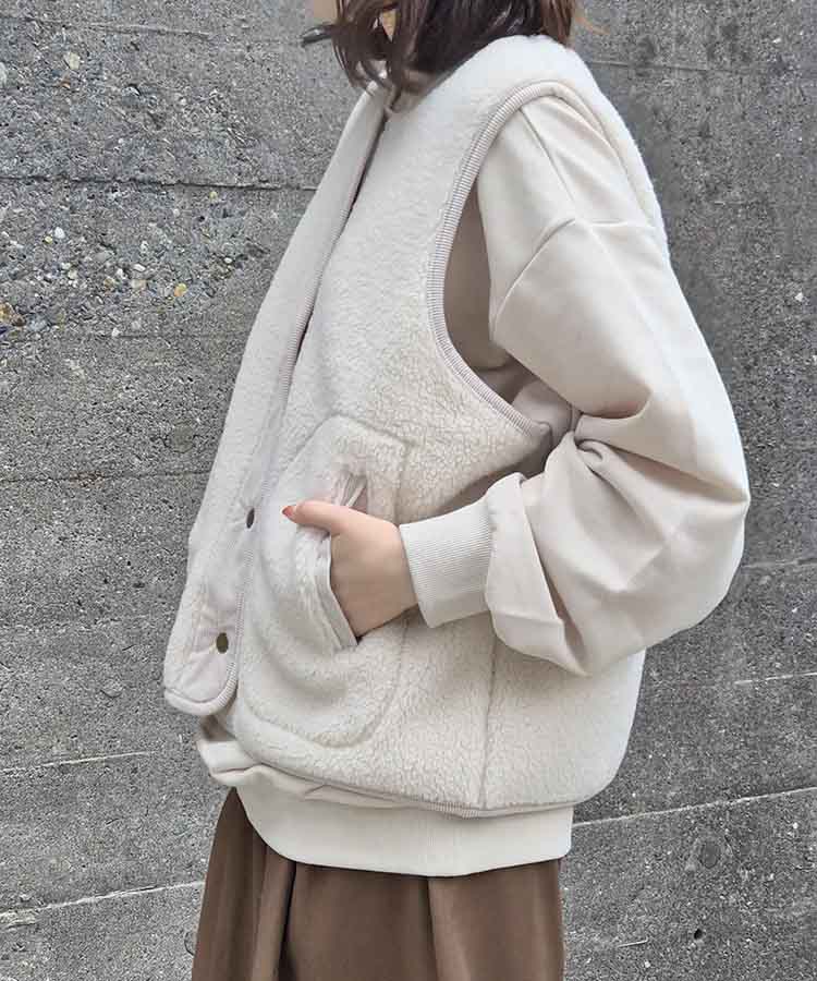 ボア無地ベスト