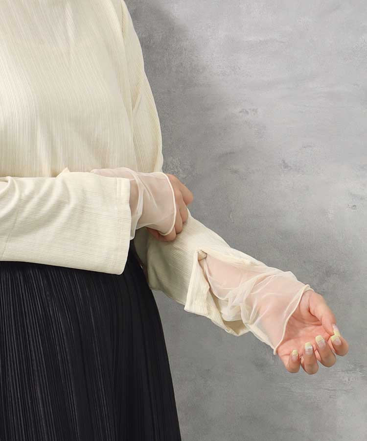 ≪SALE≫【WEB限定】袖スリットチュールカットトップス