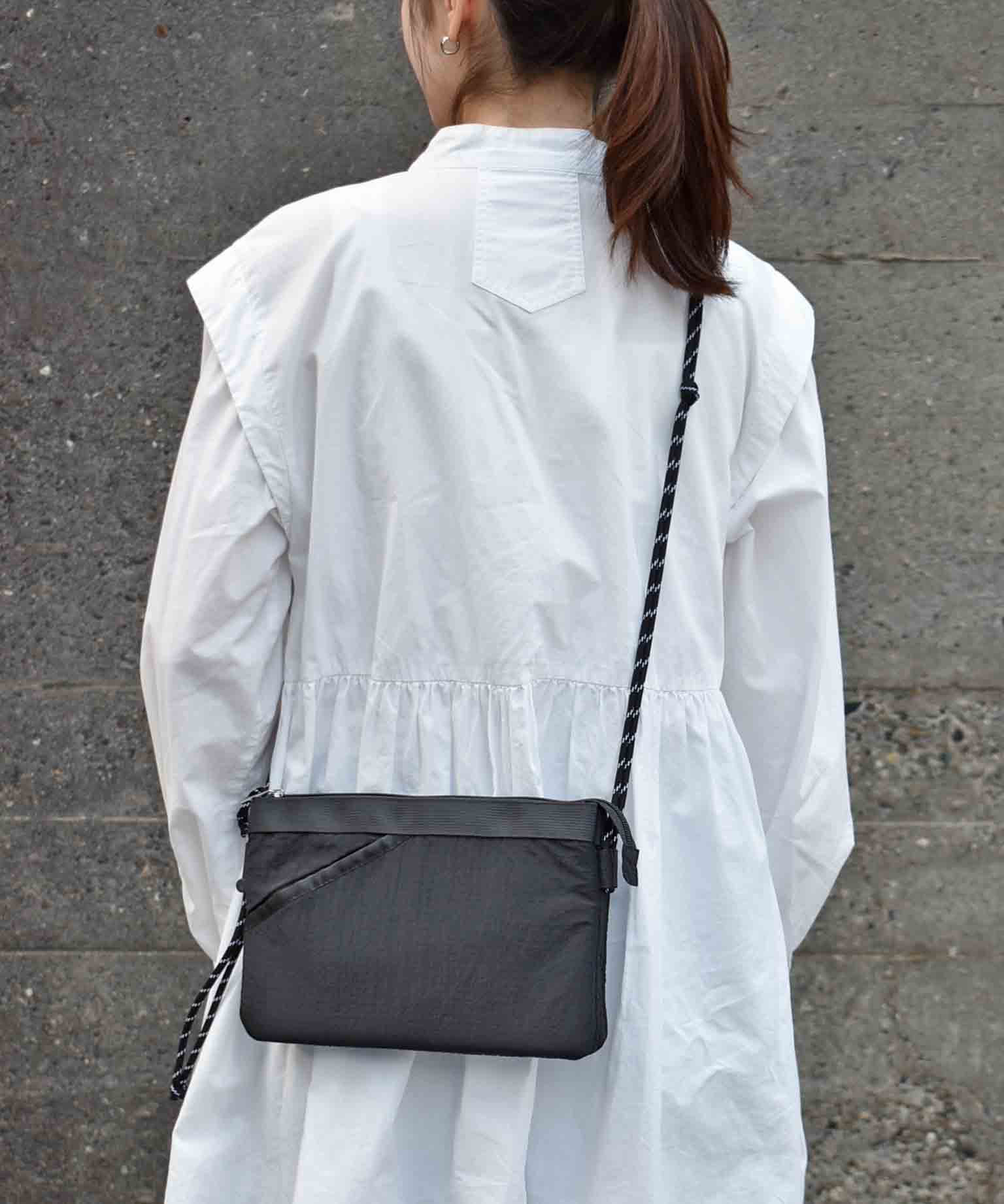 ライトパデックスサコッシュ