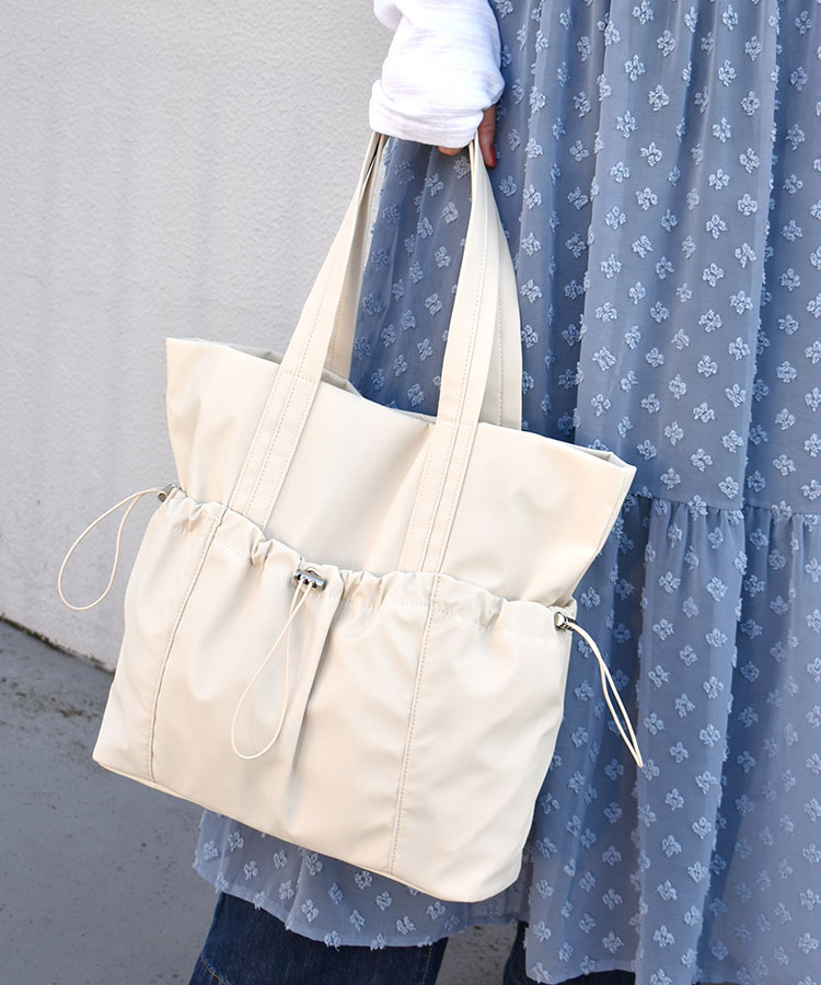 ギャザードポケットトートバッグ