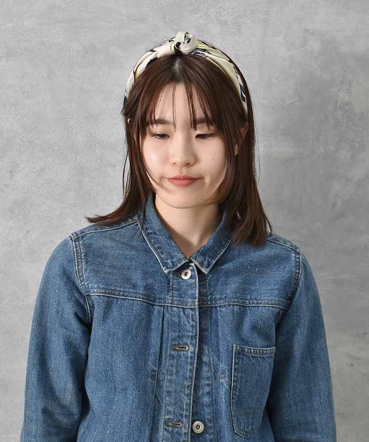 うま柄スカーフ