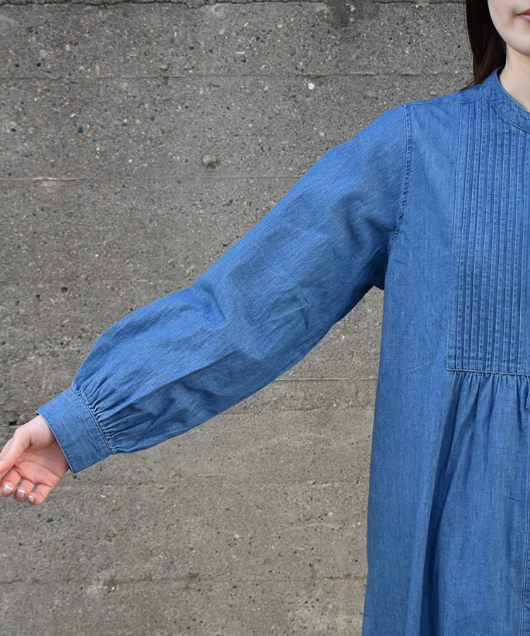 ピンタックデニムワンピース