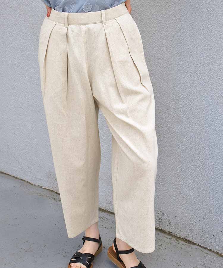 シンプルタックパンツ
