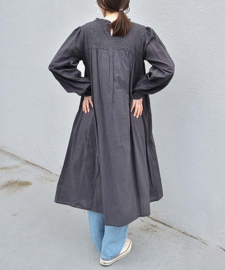 ロングスリーブシャーリングワンピース