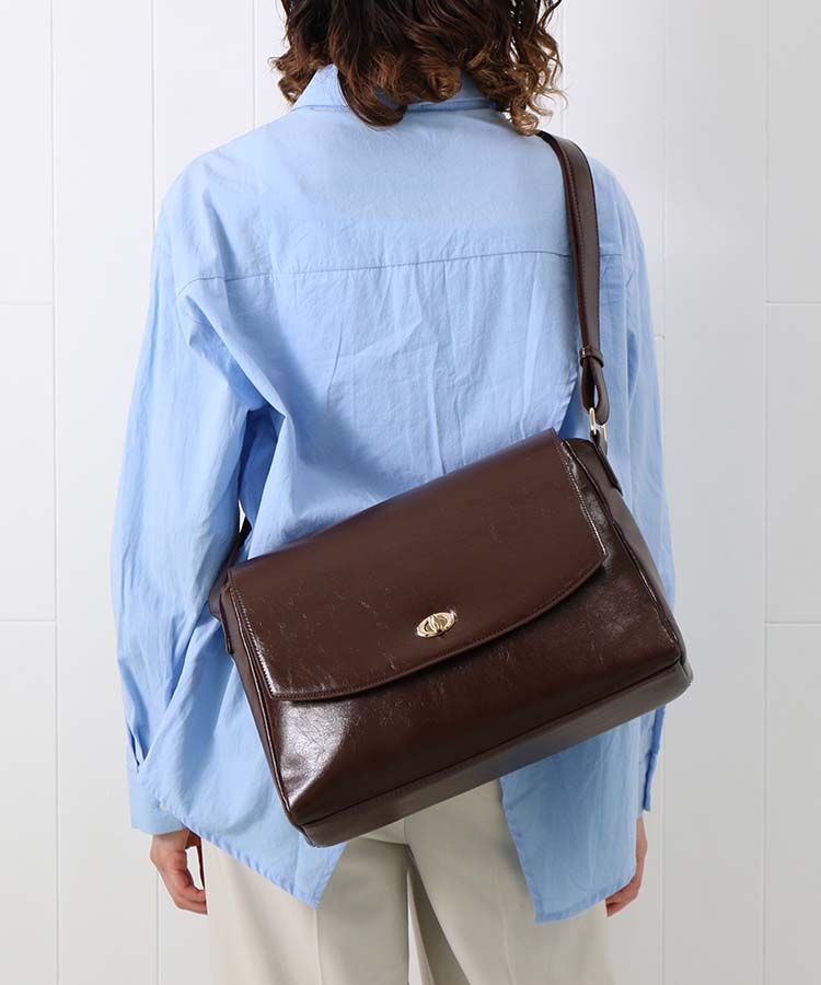 スクエアレトロショルダー