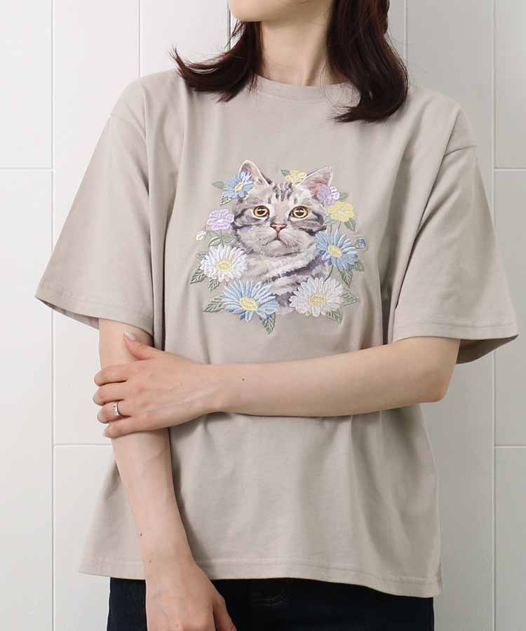 le petaleフラワー刺繍catTシャツ