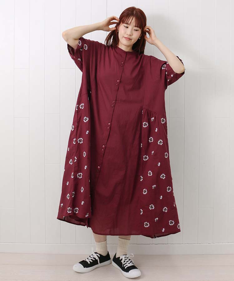 切り替え刺繍ワンピース