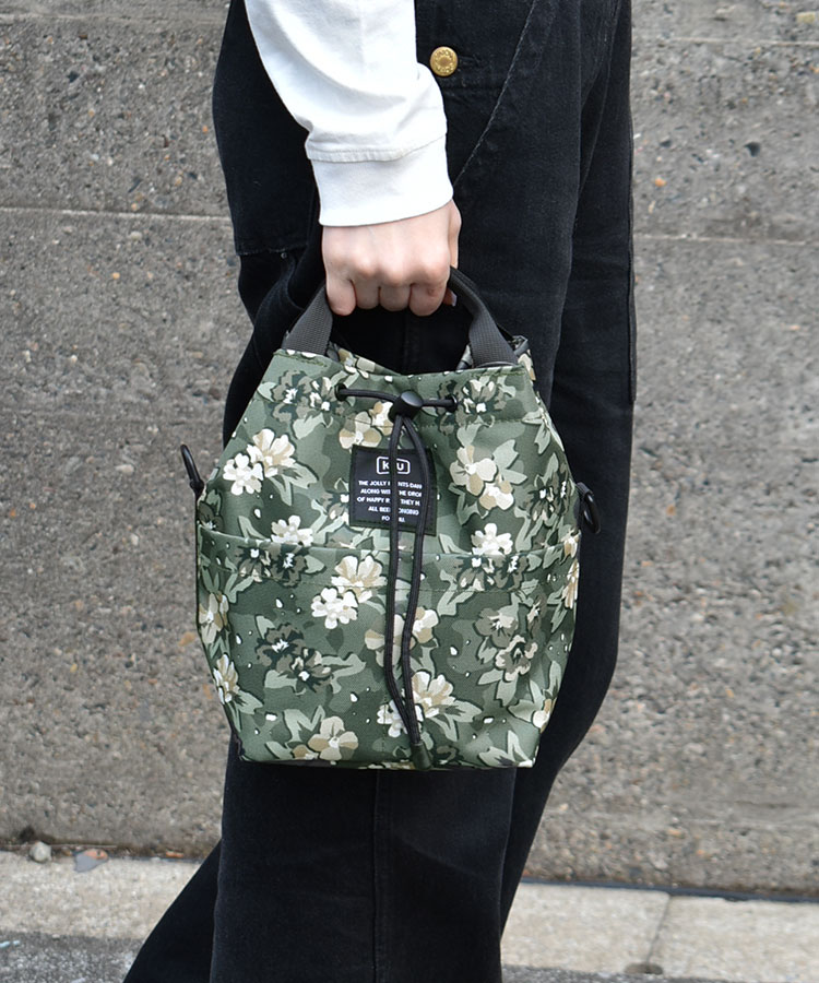 KiUポケッタフルミニバッグ