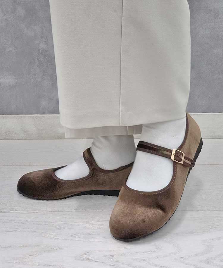 スポーツ底メリージェーン