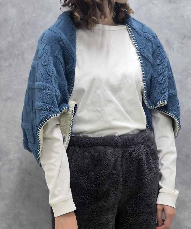 アラン編み風ボア3wayひざ掛け