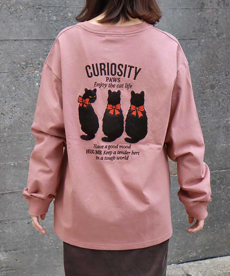 クロネコ刺繍ロンT