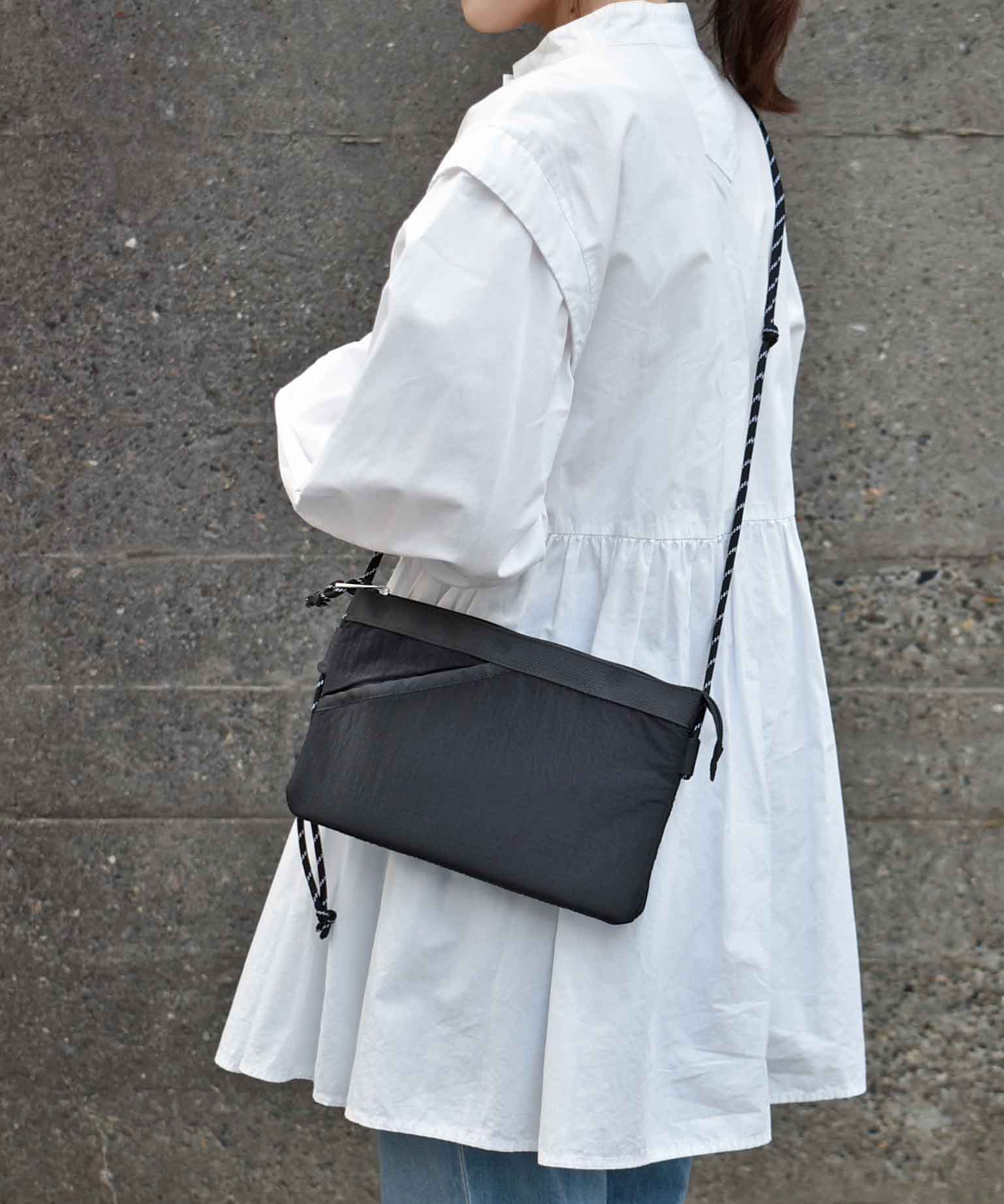 ライトパデックスサコッシュ