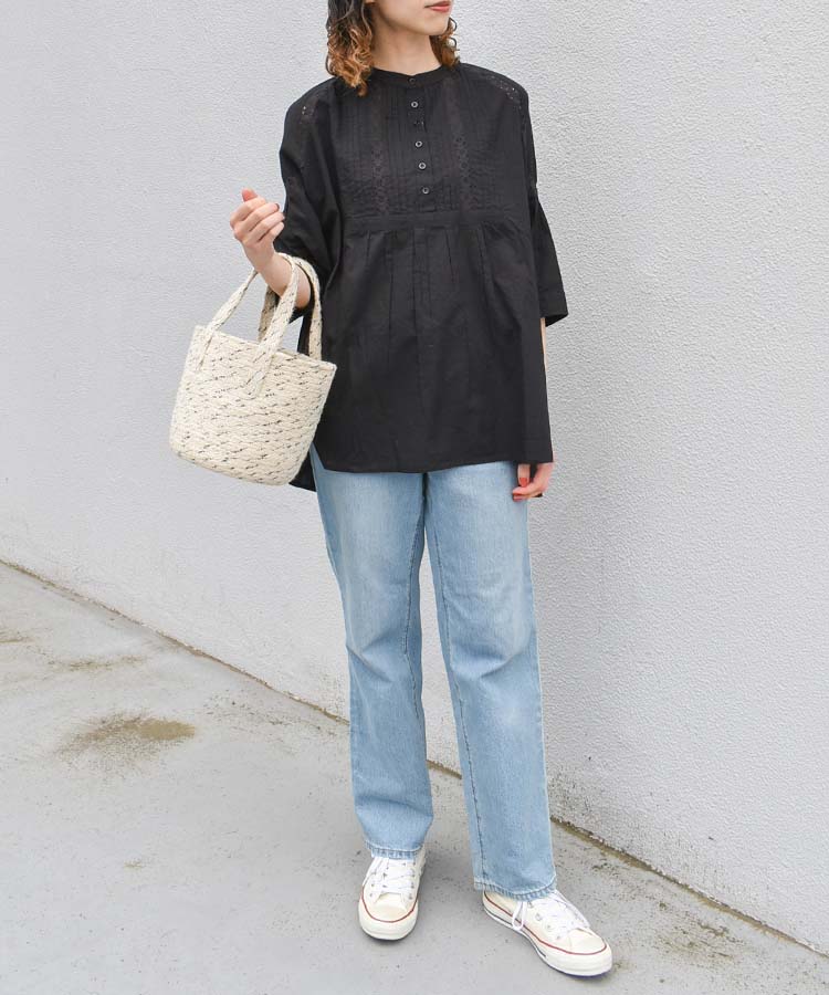 ピンタック後ろシャーリングシャツ