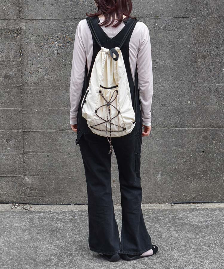 ドローコードレースアップナップサック