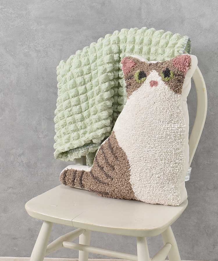 ねこもふもふダイカットクッション
