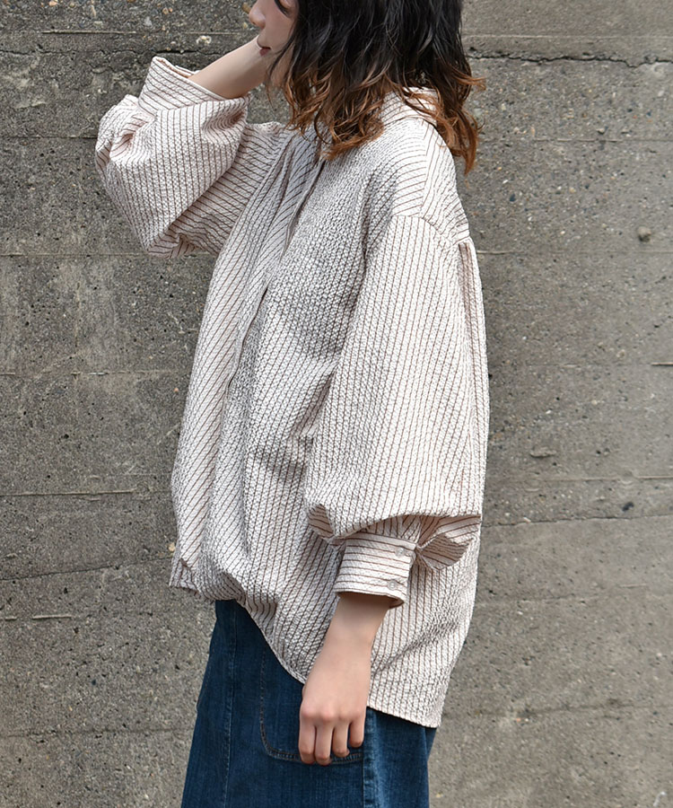 ストライプボリューム袖ブラウス