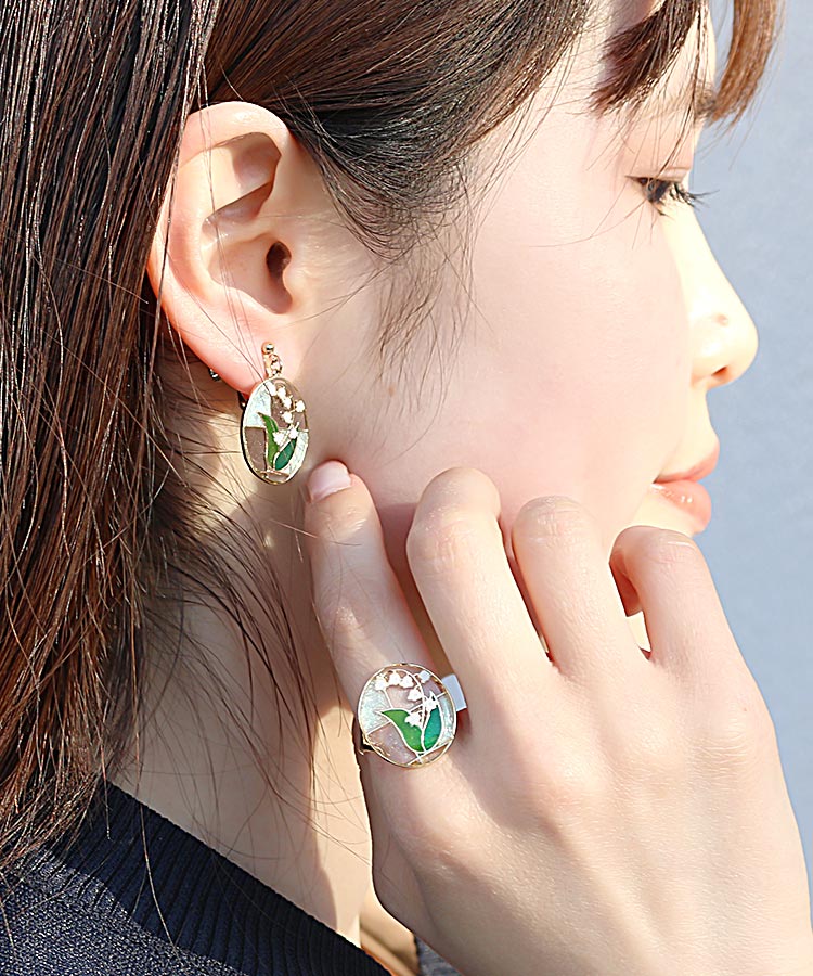 フラワーステンドグラスイヤリング