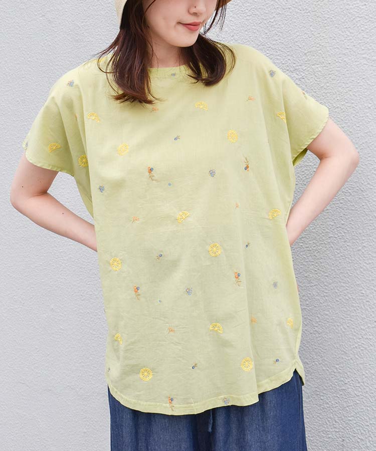 ≪SALE≫総刺繍Tシャツ