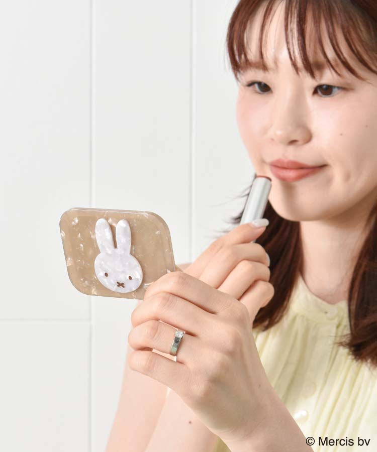 BRUNA FAVORITE COLORアセチミラー
