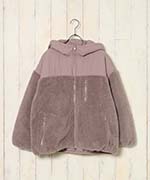 ピンクベージュ