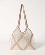 ライトベージュ