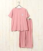 ピンク