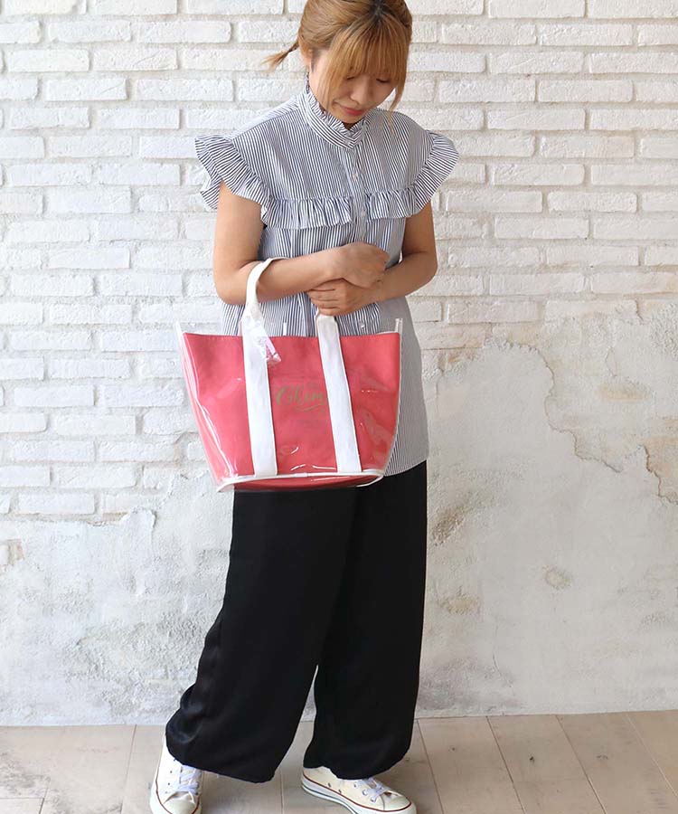 ≪OUTLET≫フリル付ノースリーブブラウス