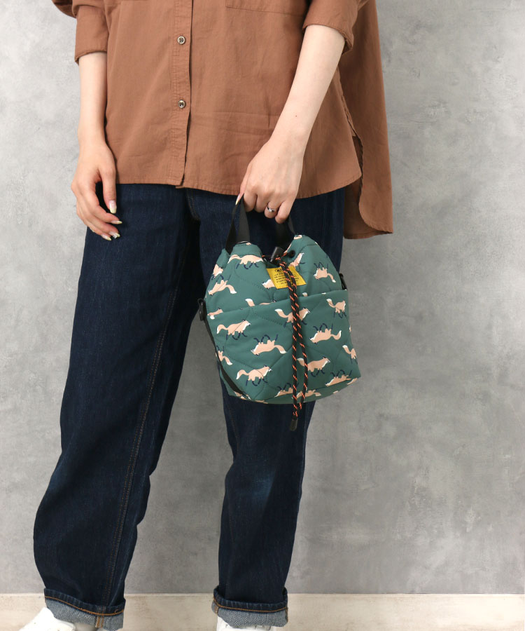 【KiU and BleuBleuet】KiUパデッドポケッタフルミニバッグ