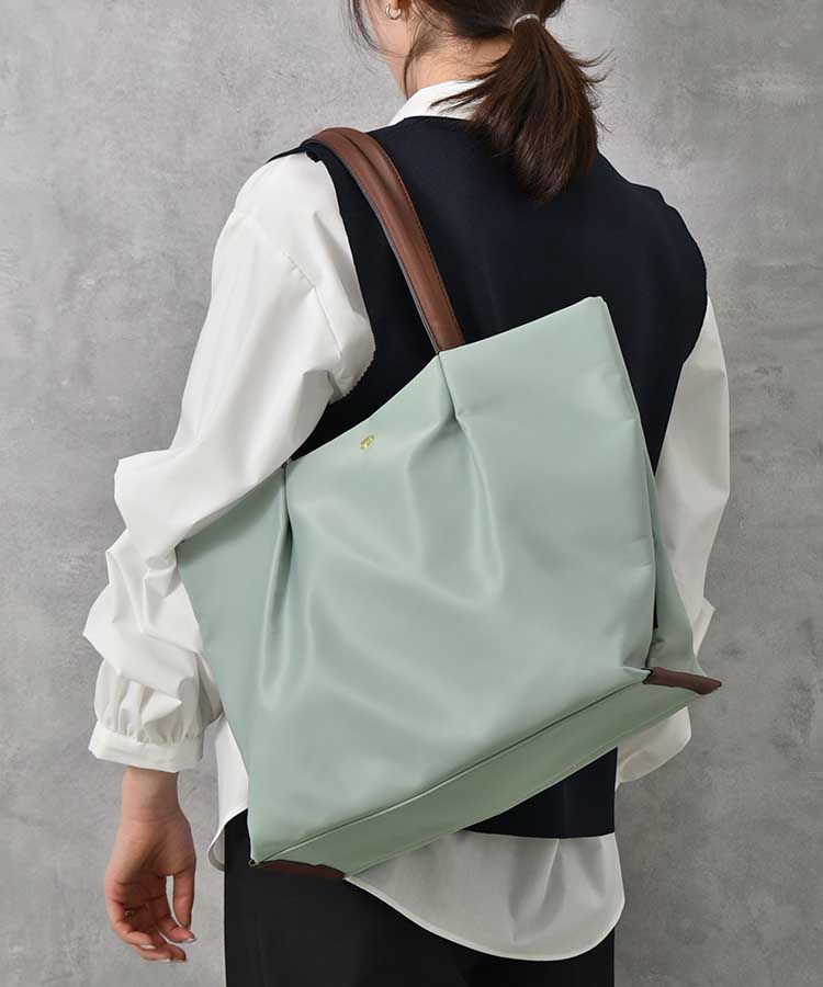 肩楽撥水ナイロンPC収納トート