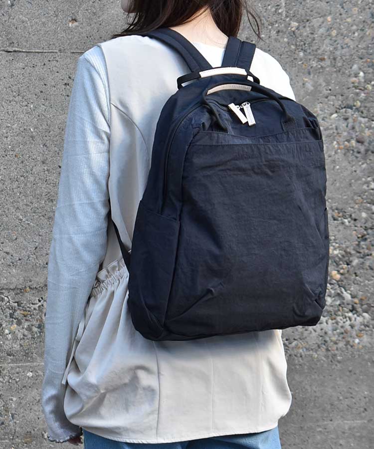12ポケットインサイドプリントリュック