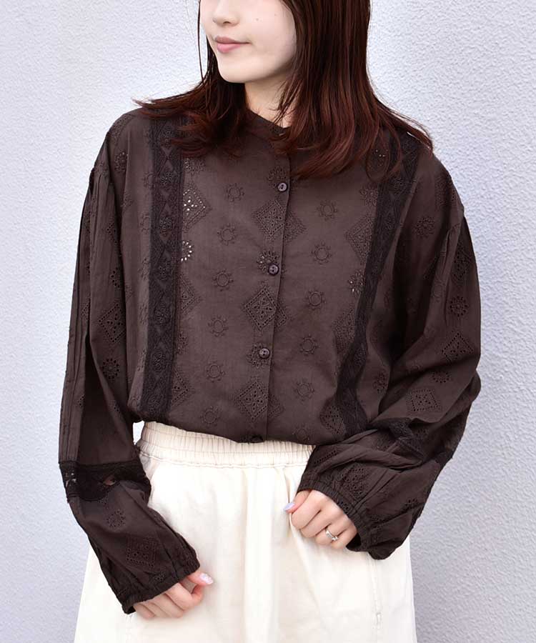 シフリー刺繍ブラウス