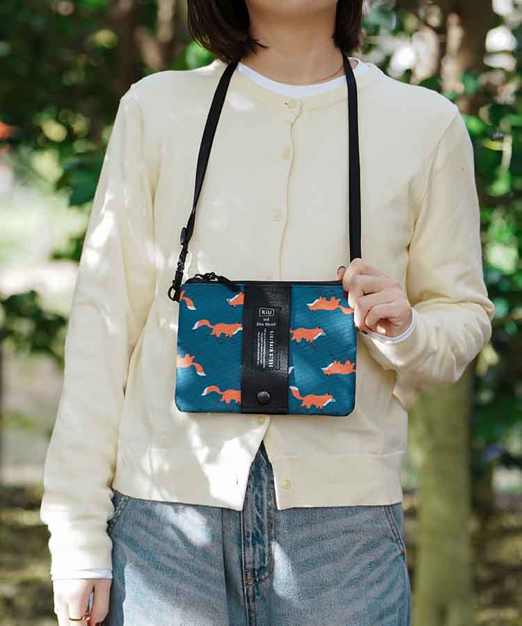 KiUエチケットポーチ