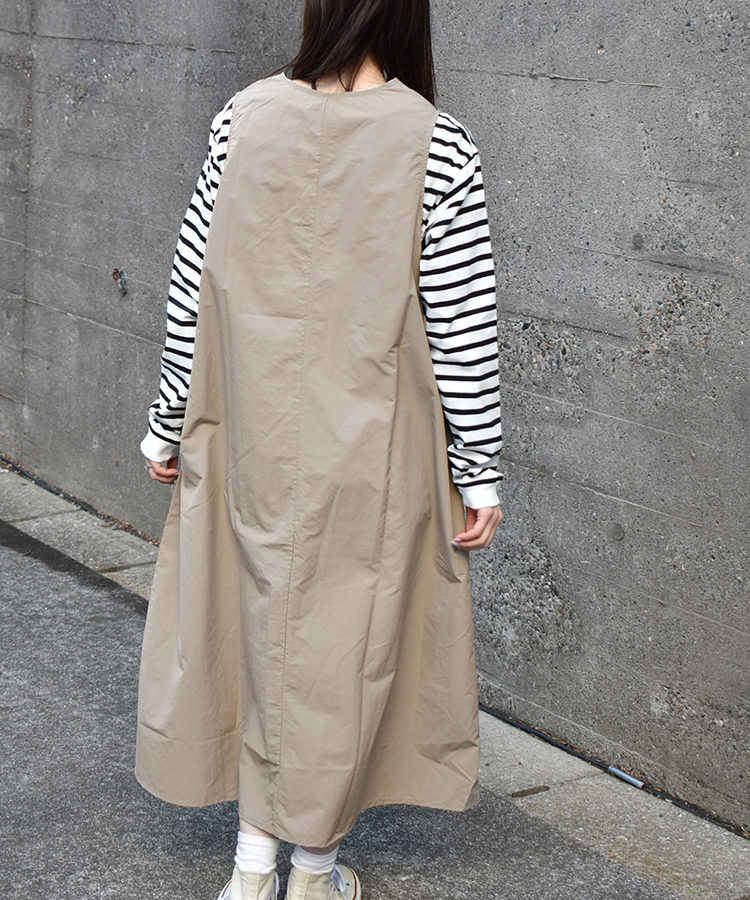 ナイロンワッシャージャンパースカート