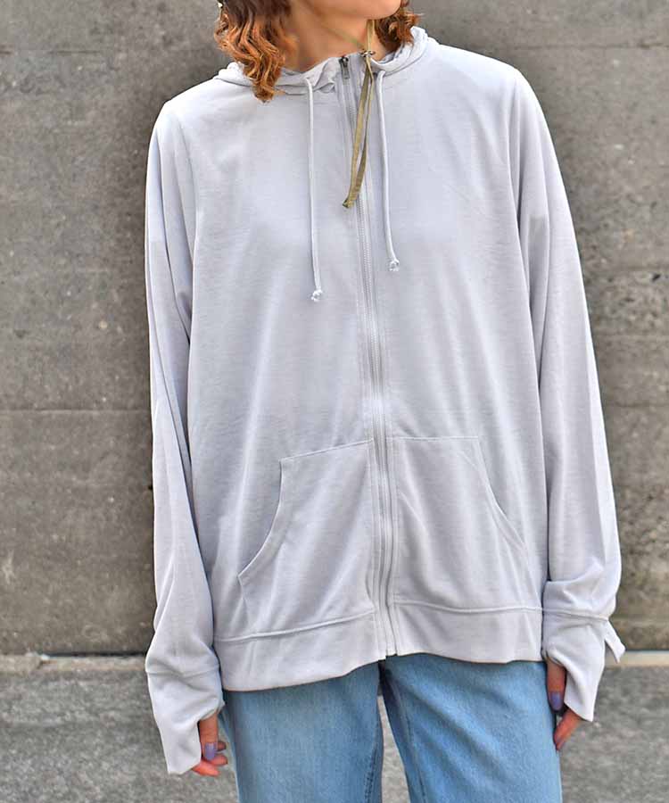 ジップパーカー